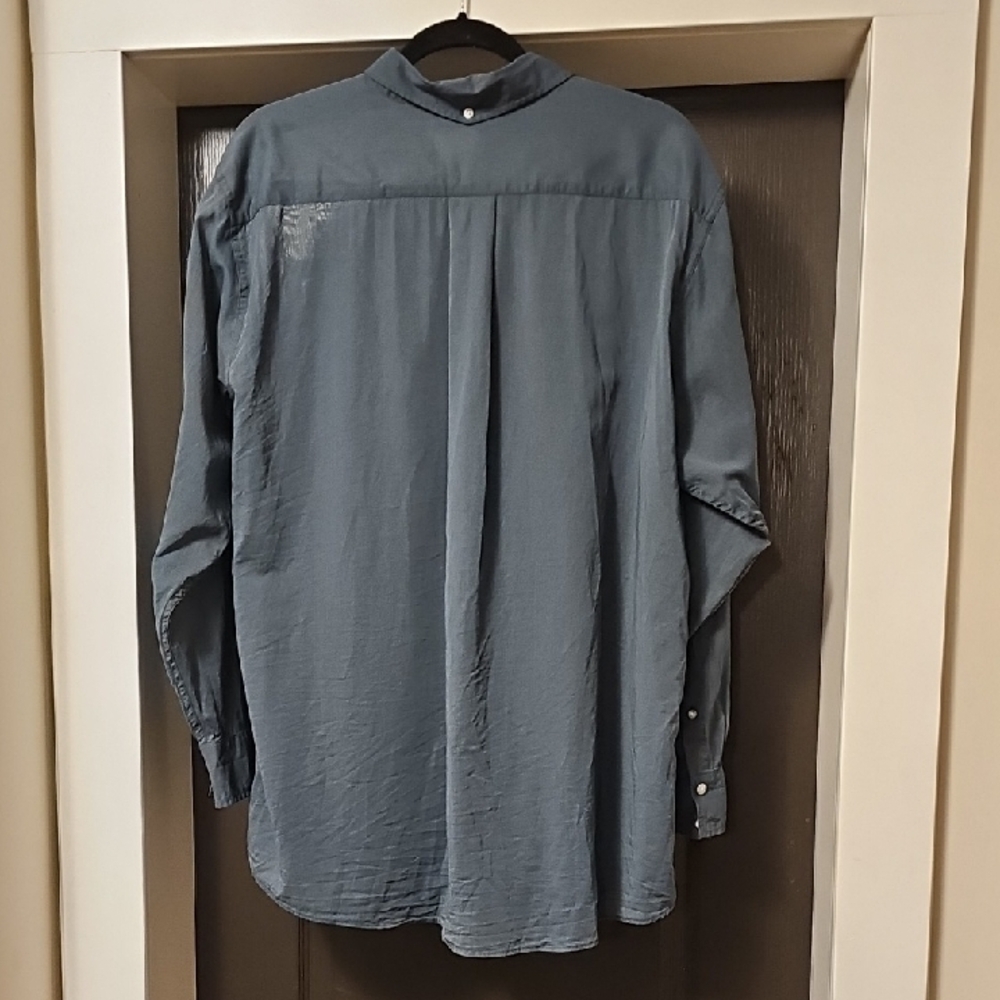 UNIQLO Slate Button Down Shirt - Picture 3 of 7